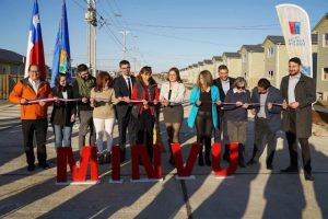 129 familias de Frutillar reciben casa propia