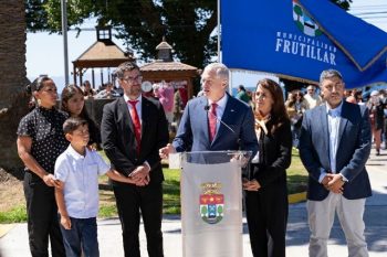 Presidente Kast se compromete a extender tren a Frutillar